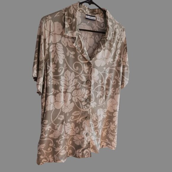 Croft & Barrow Womens Floral Print Blouse Petite XLarge sage & white color - Picture 10 of 12